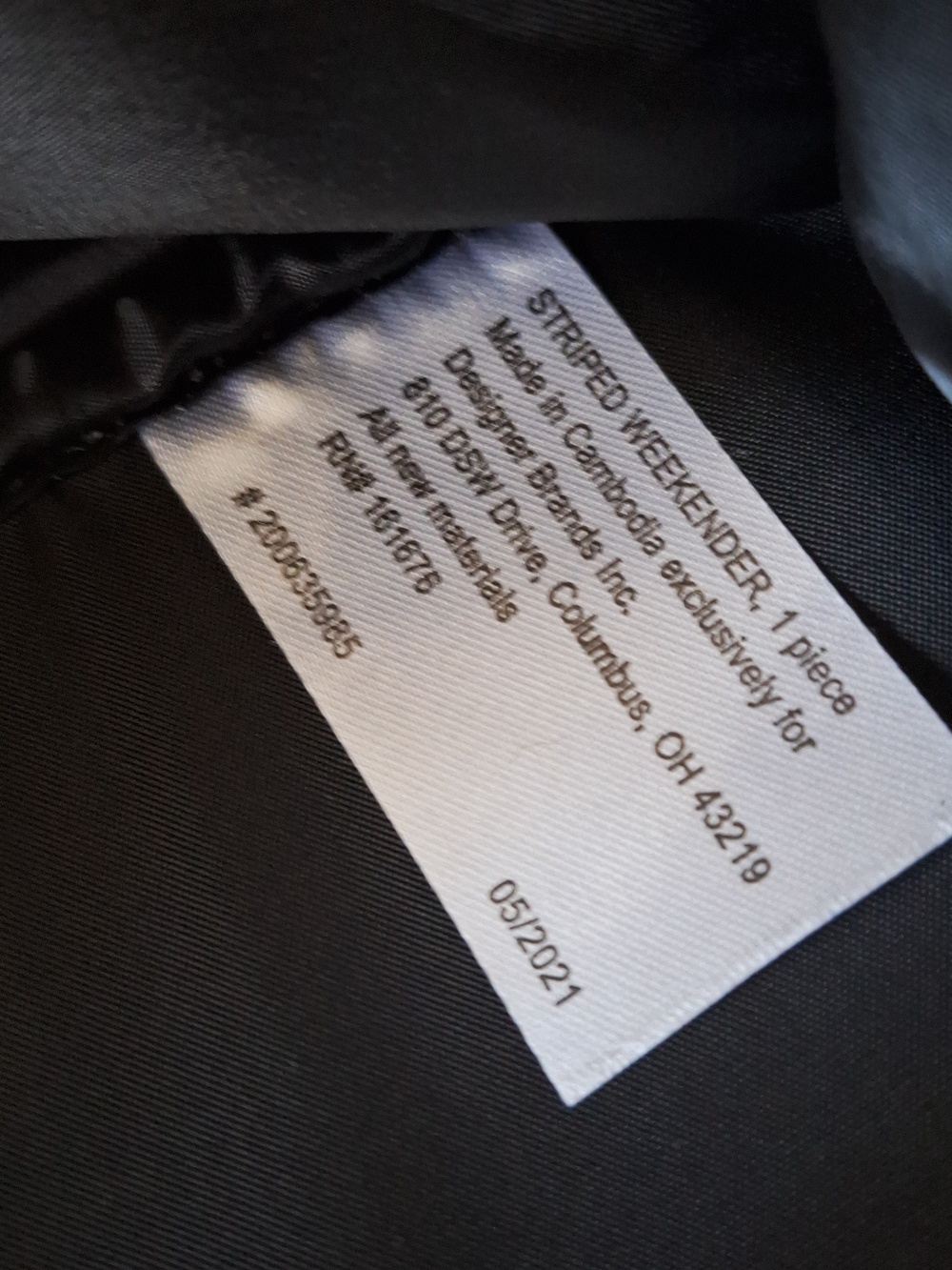 Dsw Stripped Canvas and Vinyl Duffle Bag NWT - Picture 5 of 6